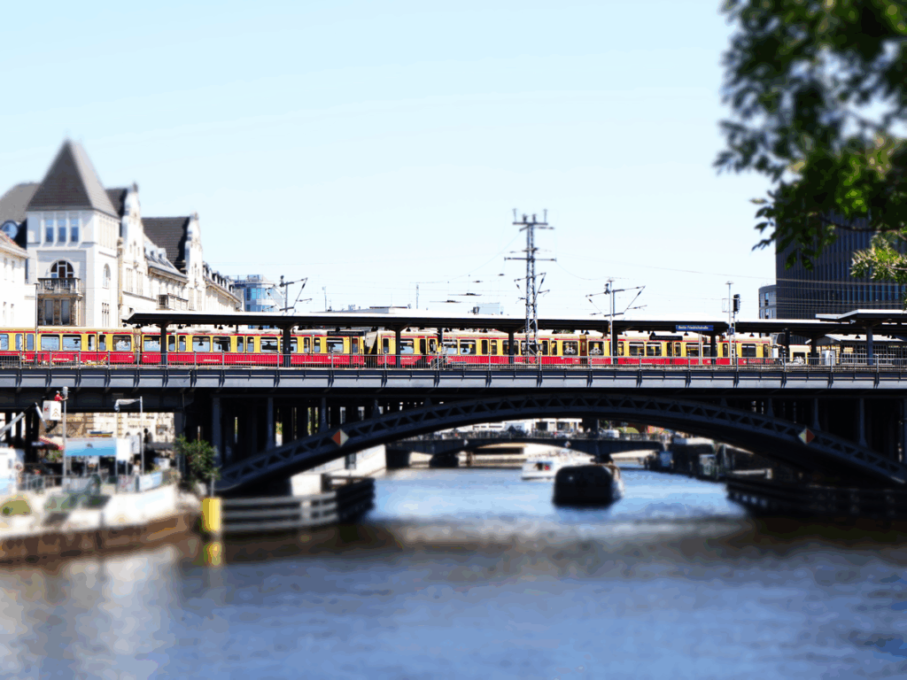 Berlin by Amazingtravelstory.com - CC-BY-NC-SA | Please include a backlink to https://amazingtravelstory.com as an attribution to the creator of this picture if you reuse it.